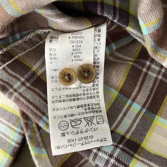 Eddie Bauer Seattle USA Women’s Plaid Flannel Button-Down Shirt Size LT - Picture 5 of 6